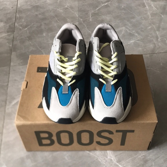 Yeezy Boost 700 - Picture 1 of 6
